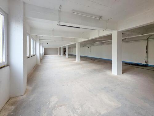 Einheit 5 - Zentrale Gewerbehalle im Gewerbepark Keplerstraße in Gera: ca. 270 m² für Lager, Werkstatt oder individuelle Nutzung!