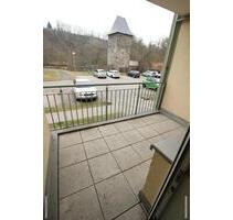Barrierefreies Wohnen mit Aufzug im Zentrum von Weida! 3-Raum-EG-Wohnung mit Balkon!