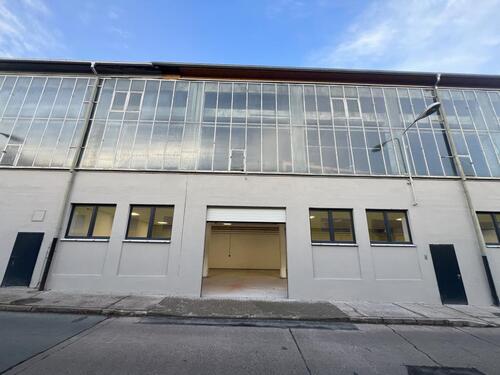 Einfahrt - Gewerbepark Keplerstraße! Halle mit ca. 200 m² im Herzen von Gera – perfekt für Lager, Produktion oder Werkstatt!