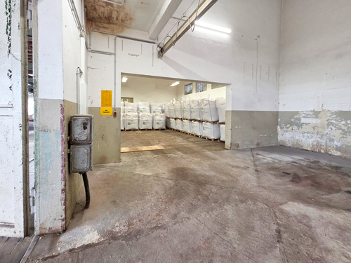 Halle - Halle in Gera zur Miete