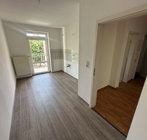 klein aber fein: 1 Raum Singlewohnung mit Balkon und Aufzug in der Innenstadt! - Gera