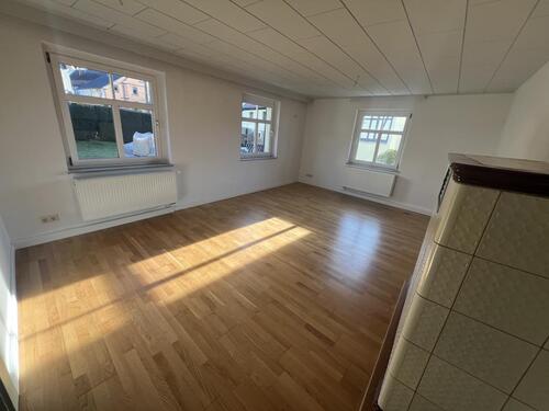 Wohnen EG - 6 Zimmer Bauernhaus, Landhaus zur Miete in Gera