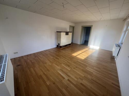 Wohnen EG - 6 Zimmer Bauernhaus, Landhaus in Gera