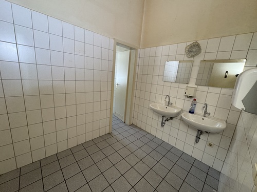 WC Damen - 