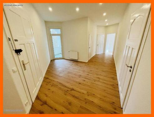 Flur - großzügige 4 Raum Wohnung mit 2 Balkonen & modernen Bad mit Wanne!