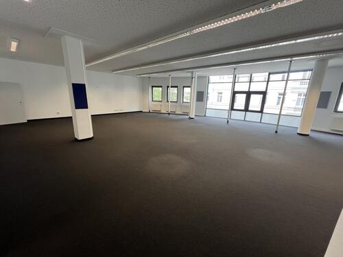 Büro vorne rechts - 