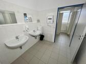 WC Damen Vorraum - 