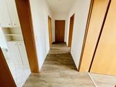 Flur - 3 Zimmer Etagenwohnung zur Miete in Gera