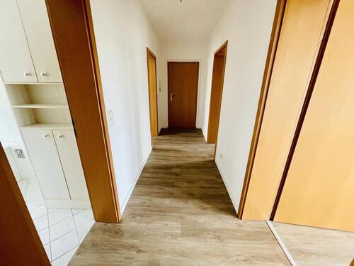 Flur - 3 Zimmer Etagenwohnung zur Miete in Gera