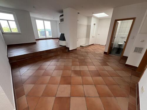 Wohnbereich - 4 Zimmer Etagenwohnung in Gera