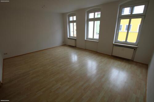 Wohnzimmer - 3 Zimmer Etagenwohnung in Gera