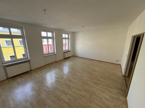 Wohnzimmer - 3 Zimmer Etagenwohnung in Gera