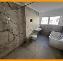 Zweitbezug nach Neubau! Tolle 4-Raum EG-Wohnung im mit großem Balkon, Aufzug, in ruhiger Lage von Gera!