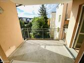 Balkon - Süd-Balkon! 2-Raum Wohnung mit Dusche, Aufzug im Haus und Tiefgarage!