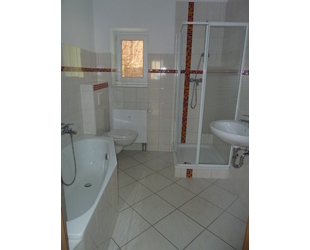 2 Raum-EG-Whg. mit großer Terrasse, Wanne und Dusche in Debschwitz! - Gera