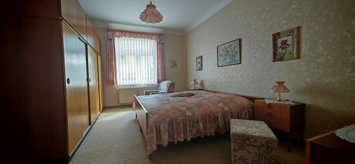 Schlafzimmer_EG - 