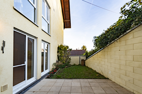 Terrasse mit Garten - 