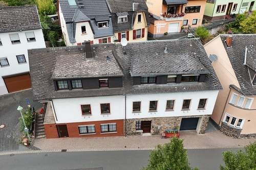 Ansicht - 9 Zimmer Mehrfamilienhaus, Wohnhaus in Niederheimbach