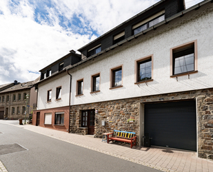 Dreifamilienhaus (vermietet) in Niederheimbach