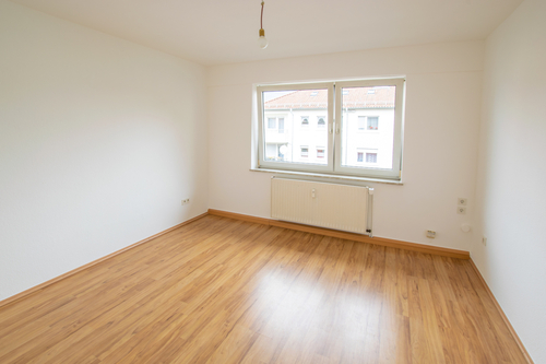 Wohnzimmer - 2 Zimmer Etagenwohnung zur Miete in Bingen