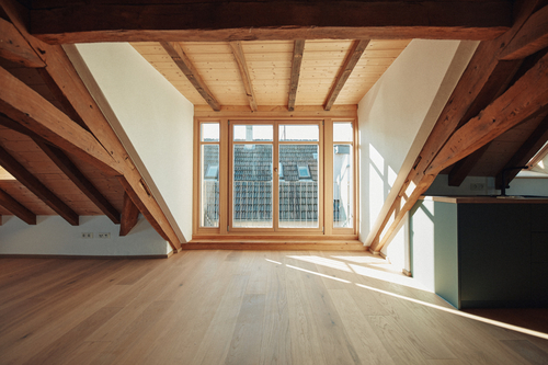 Wohnraum mit Zugang Balkon - 