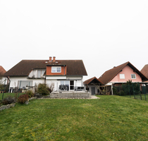 Doppelhaushälfte mit großem Garten und Einliegerwohnung - Hochborn