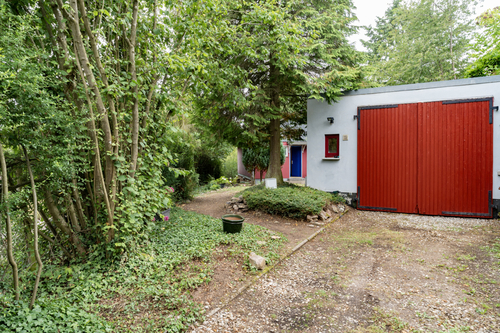 Garage - 