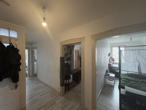 Diele - Dachgeschoßwohnung mit 64,41 m&sup2; in Stuttgart Bad Cannstatt zum Kaufen