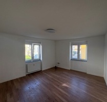 Wohnglück in Mettingen: Großzügige 3,5-Zimmer-Wohnung mit Neubaucharakter - Esslingen am Neckar / Mettingen