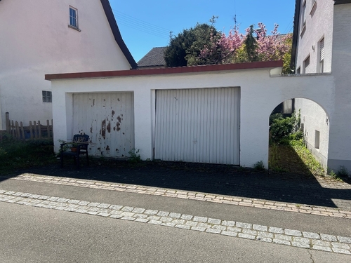 Garagen - Zweifamilienhaus mit 170,72 m&sup2; in Bempflingen zum Kaufen