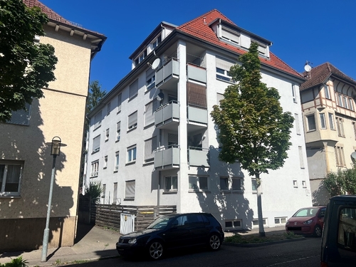 Außenbild II - 'Ihr neues Zuhause in Esslingen: Großzügige 3,5-Zimmer-OG-Wohnung mit Balkon und TG Platz '
