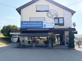 Haus - Wohnen, Arbeiten, Erweitern – Dreifamilienhaus mit Gewerbe & Baureserve