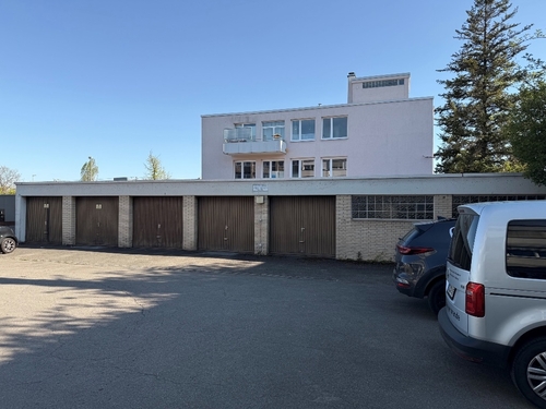 Garagengebäude - 