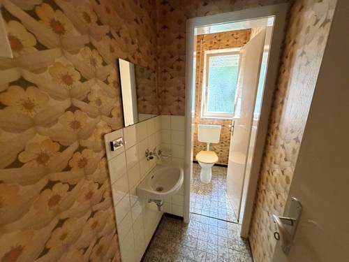 WC - 