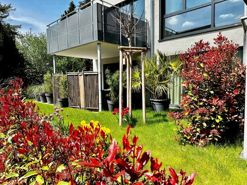 Garten III - 'Hochwertige, helle 2,5-Zi.-EG-ETW mit eigenem Garten und TG-Stellplatz in Schorndorf'