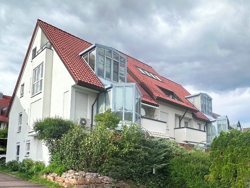 Ansicht Südost - 2-Zi.-EG-ETW mit großer Südterrasse in Stuttgart Stammheim
