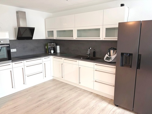 Küche - Modern wohnen im Herzen von Uhingen: 4,5 Zimmer (BJ 2017) im 2. OG + Stellplatz