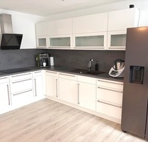 Modern wohnen im Herzen von Uhingen: 4,5 Zimmer (BJ 2017) im 2. OG + Stellplatz