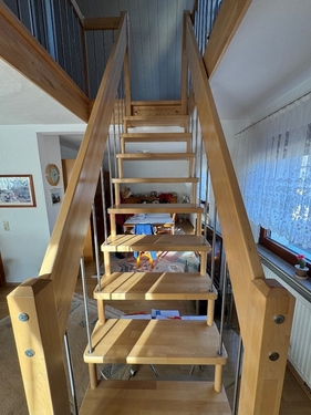 Treppe ins Dachstudio - 