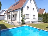 Pool A - Wohntraum in Augsburg-Bärenkeller Ein- oder Zweifamilienhaus mit Pool