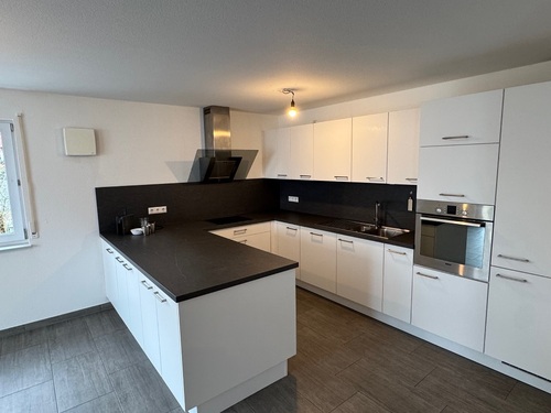 Küche - 5.5 Zimmer Maisonettenwohnung zum Kaufen in Weil im Schönbuch