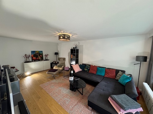 Wohnzimmer II - 3.5 Zimmer 3.5 Zimmerwohnung zum Kaufen in Stuttgart / Hoffeld