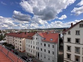Zimmer 1 mit Blick aus dem Fenster - 
