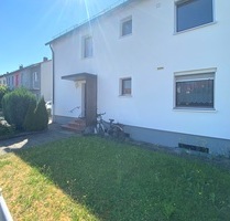 Neu-Ulm: Modernisiertes Mehrfamilienhaus (DHH) mit idyllischem Garten in Donau-Nähe - Neu-Ulm / Offenhausen