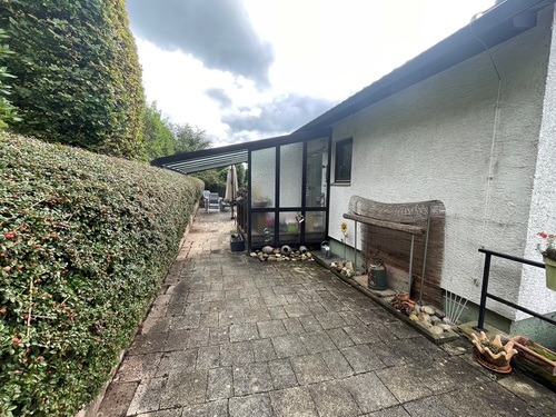 Haupteingang - Einliegerwohnung mit 170,90 m² in Althütte zum Kaufen