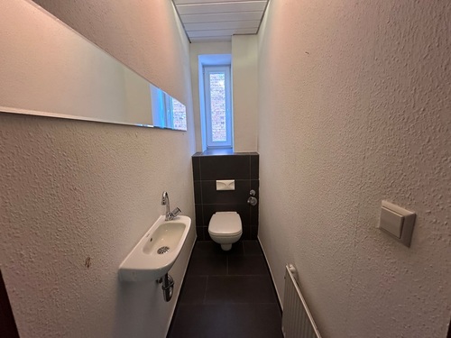 WC - 