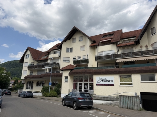 Front Ansicht - 'Großzügige Gewerbeeinheit mit Top Rendite in Geislingen'