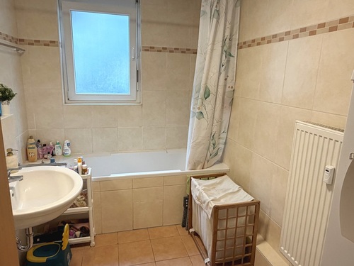 Bad 1 - 3- Zimmerwohnung mit 86,14 m&sup2; in Karlsruhe zum Kaufen