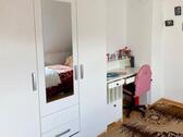 Kind 1 - Dachgeschoßwohnung mit 98,27 m² in Thannhausen zum Kaufen