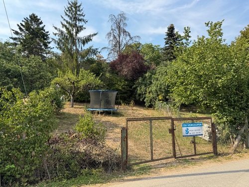 Ansicht - Schönes Gartengrundstück mit 2-Zimmer-Gartenhaus, Schuppen und Baumhaus in S-Hoffeld beim Weidachtal